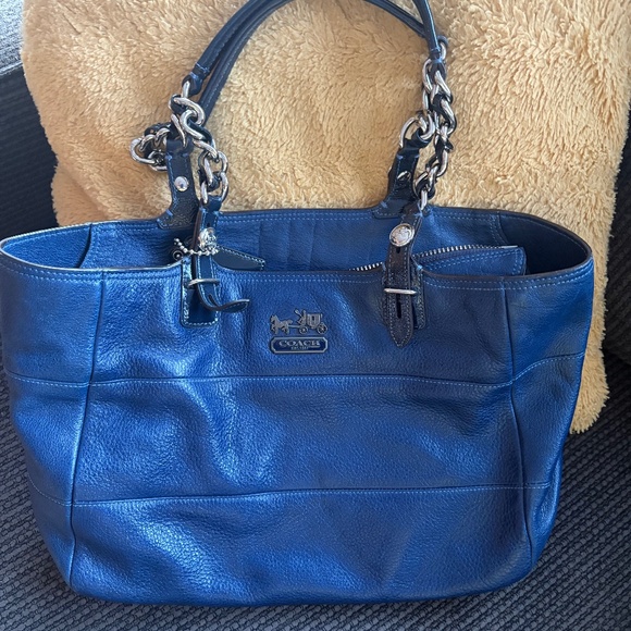 Coach purse - Picture 1 of 1